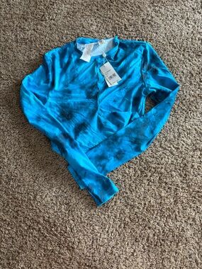 NWT Citrus Vibrant Turquoise Blue Tie-Dye crow swim top/rashguard